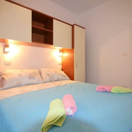 Apartment Noemi In City Center Poreč Kültér fotó