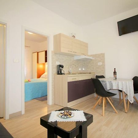 Apartment Noemi In City Center Poreč Kültér fotó